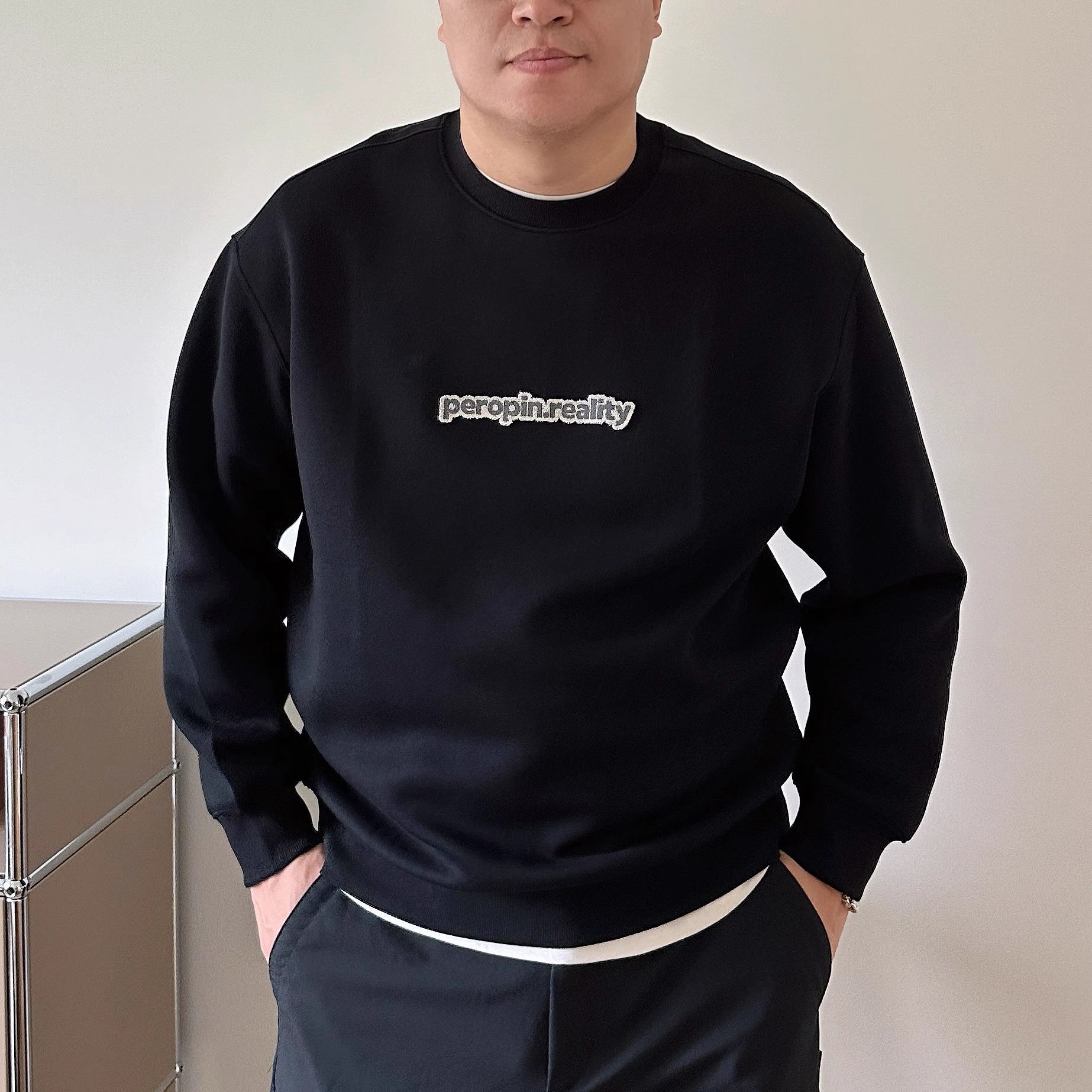 大依无忧简约套头长袖卫衣