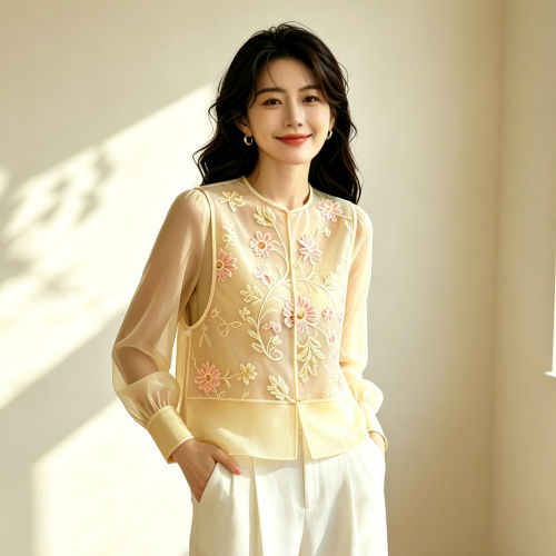 新中式重工珠片桑蚕丝马甲女2026夏季侧开叉国风背心叠穿真丝罩衫