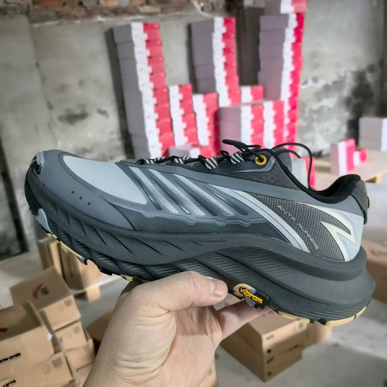 【双十一】安踏探野丨户外越野运动鞋男女同款秋季徒步鞋跑步鞋