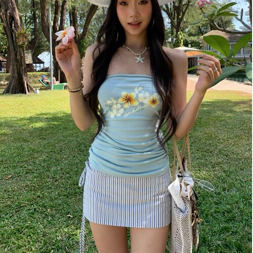 fortunee  2026春夏新款鸡蛋花印花蓝色抹胸背心女收腰显瘦上衣