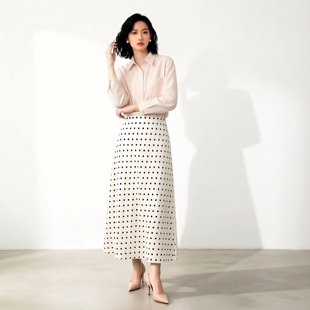 桑蚕丝弹力缎小波点斜裁半身裙女夏季通勤高腰显瘦鱼尾裙包臀长裙