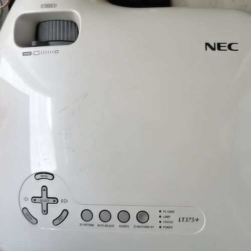 NEC LT375+，功能完好，接口齐全，支持多种信号