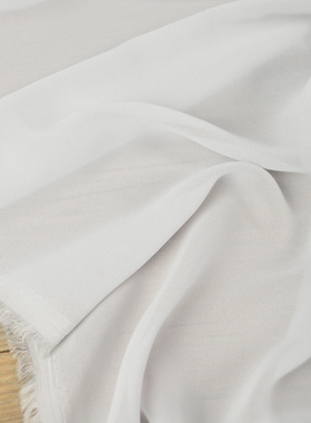 日本进口浅灰色轻薄加捻雪纺布料 柔软中透垂坠 连衣裙衬衣面料