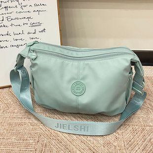 时尚 简约百搭尼龙布包单肩斜挎包2356 多层轻便饺子包女2025新款