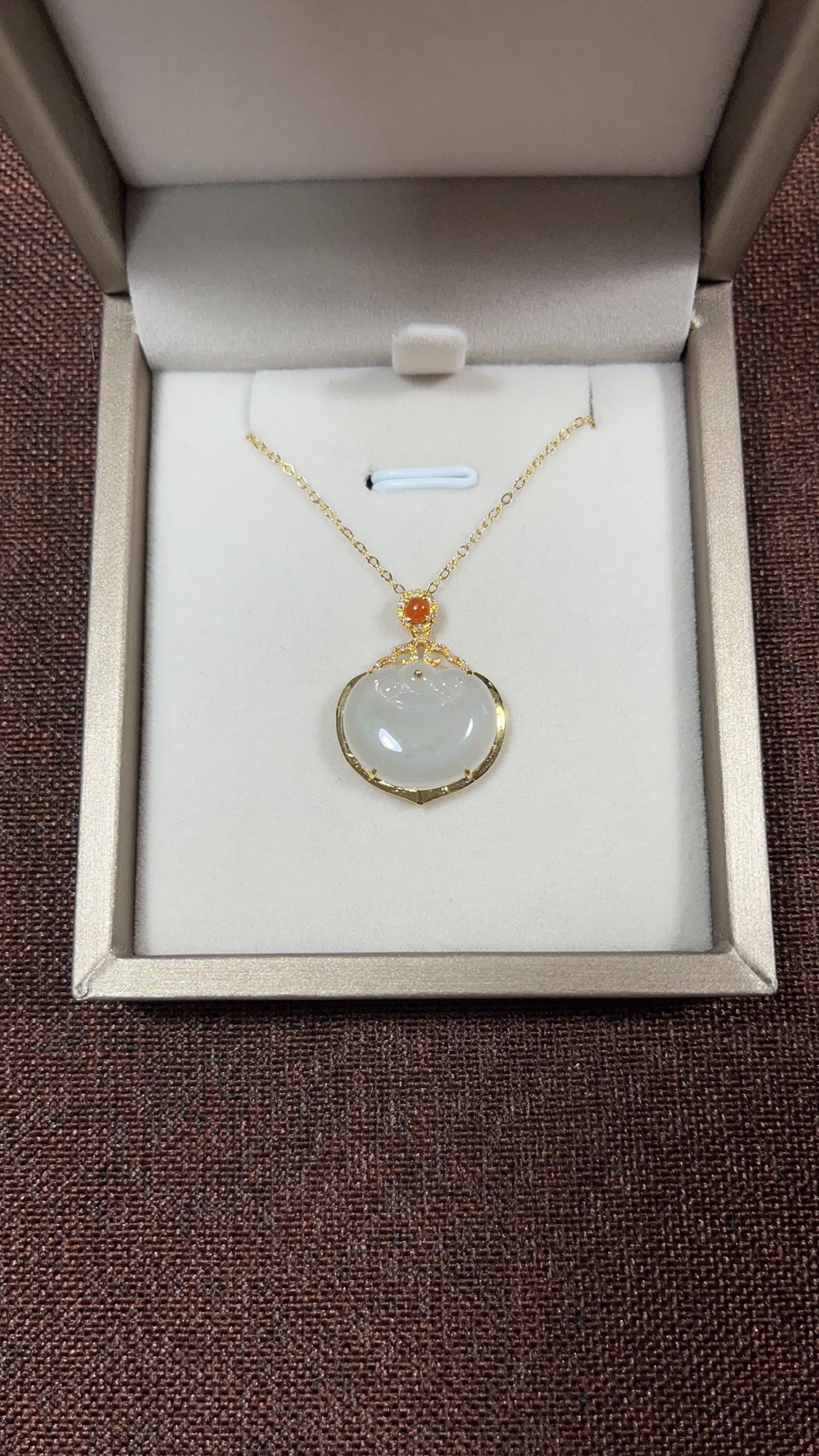 18k金带钻镶嵌天然A货翡翠冰如意女士玉吊坠挂件项链锁骨坠子