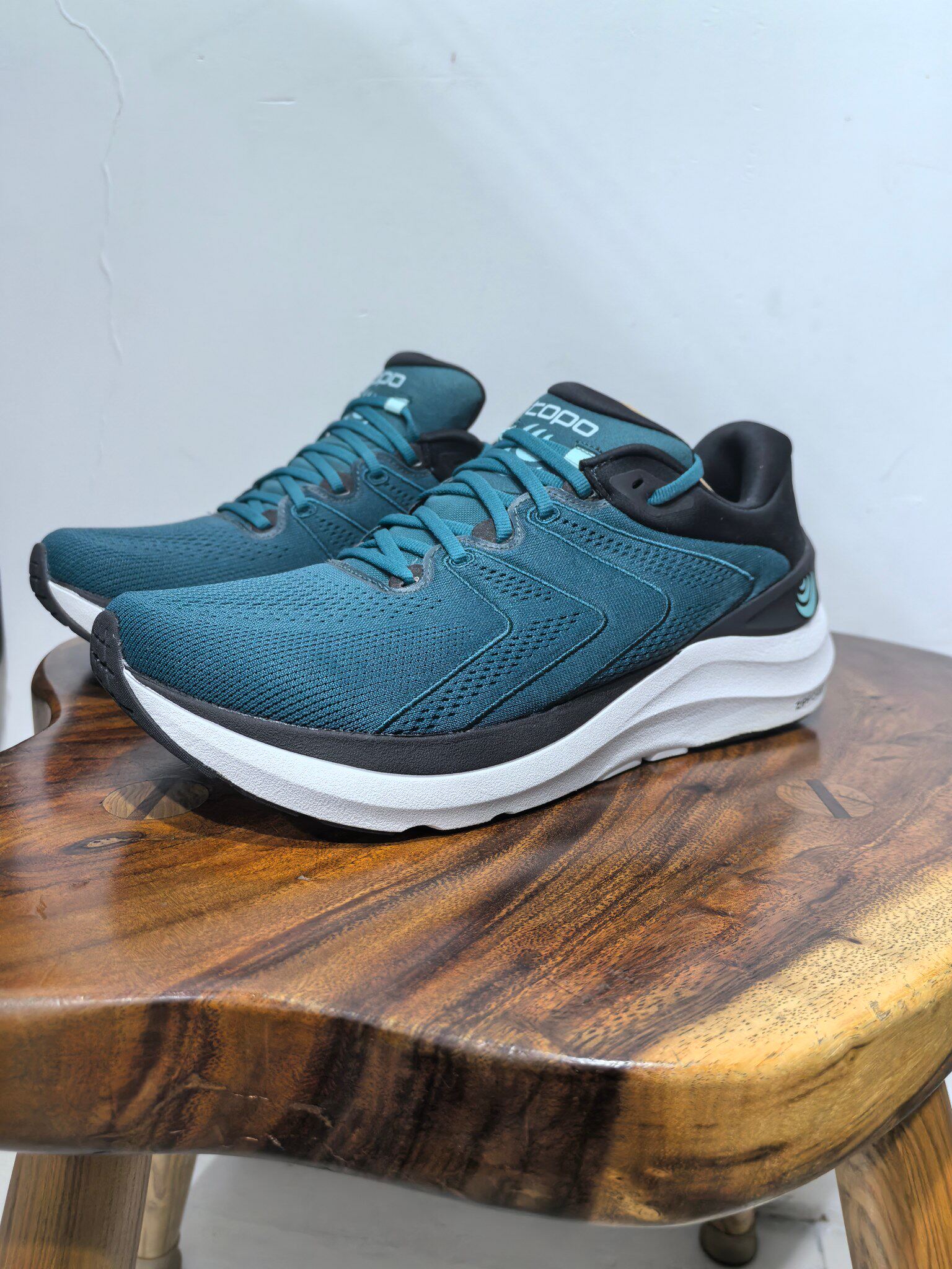 37.5-43纯原欧美真品宽楦网面低帮透气缓震运动鞋跑步鞋休闲鞋