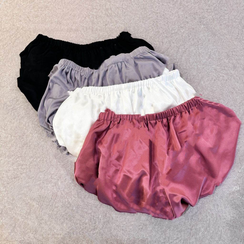 wo【香氛感】休闲百搭蓬松显瘦松紧腰设计感醋酸花苞短裤女