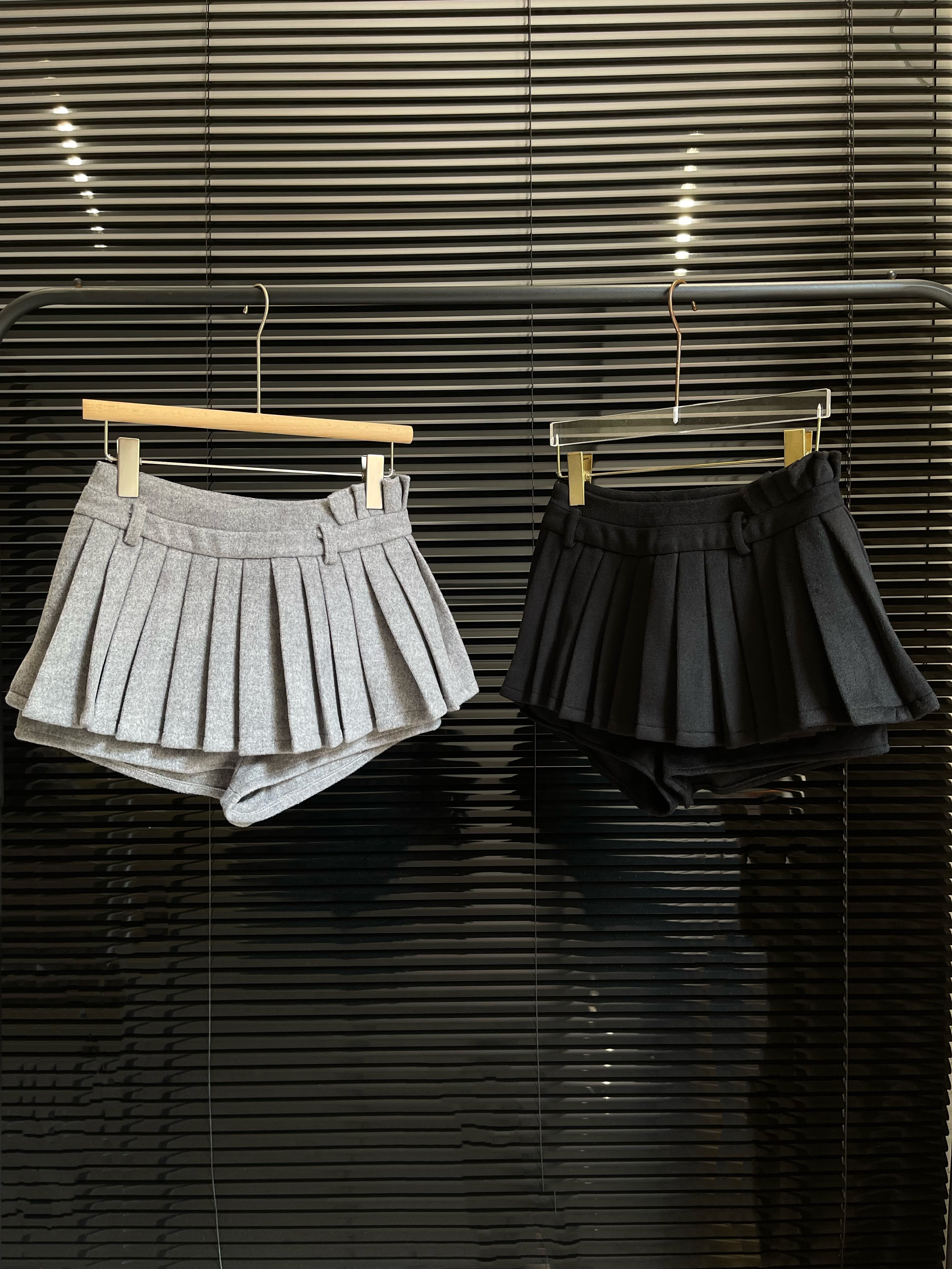 2023冬季百搭高腰a字半身裙三色百褶防走光超短呢子裙裤