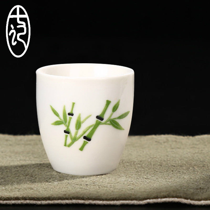 陶瓷小酒杯白酒杯一口杯烈酒青瓷家用酒盅骨瓷杯黄酒日式功夫茶具在类目 餐饮具, 酒壶/酒杯/酒具, 酒杯中 - 来自Buy2taobao.com提供专业的淘宝代购服务