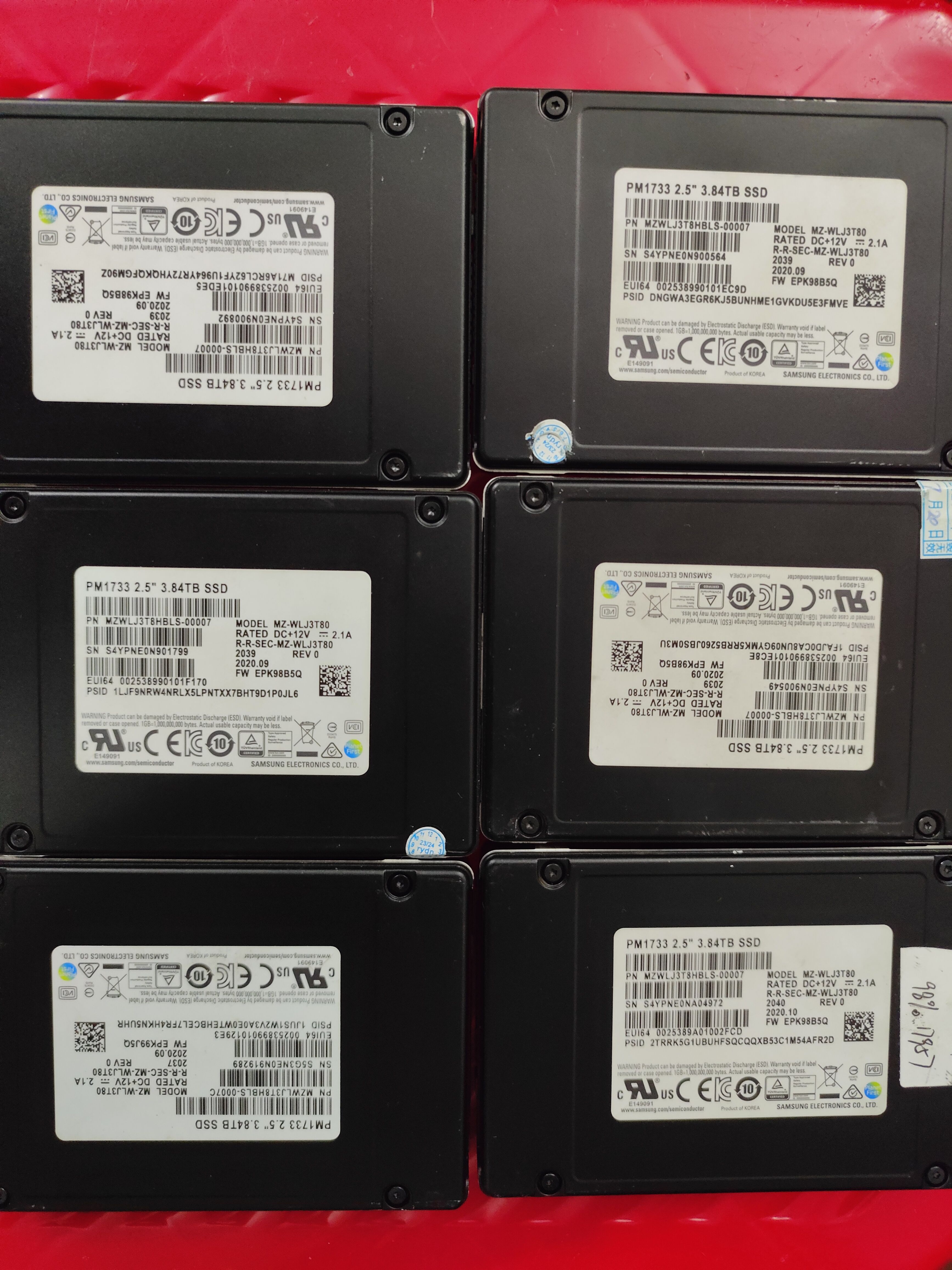 PM1733 3.84 7.68T U.2 nvme 4.0企业级固态硬盘拆机健康度90+