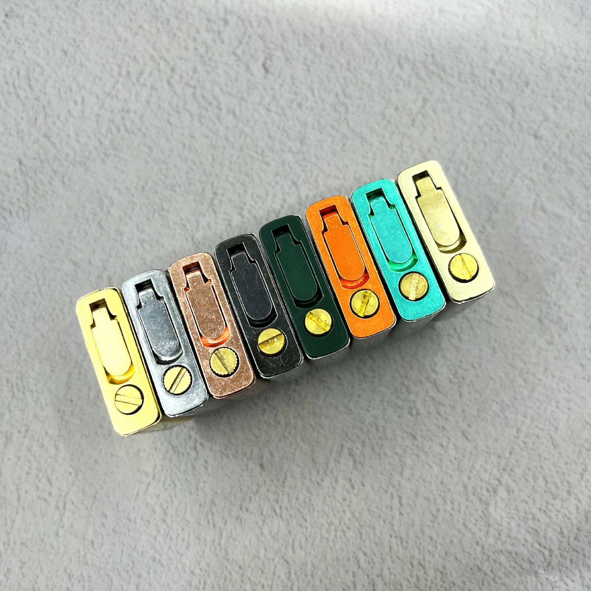 好玩的z宝煤油打火机zpo