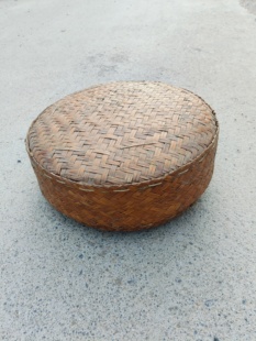 复古苇编箩筐带盖品喜事米箩家用老式收纳筐大号竹筐精编民俗物件