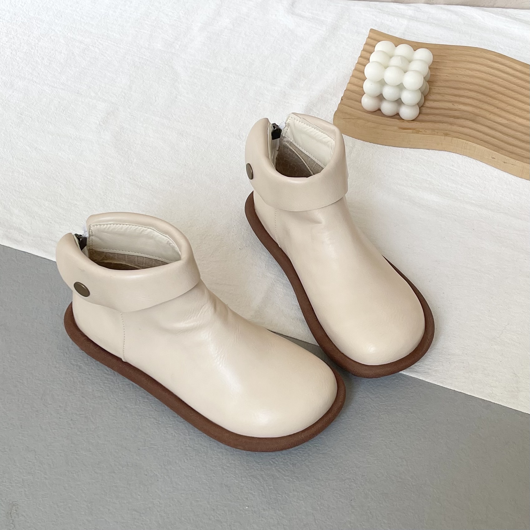 马丁靴女大头鞋橡胶底短靴时装靴