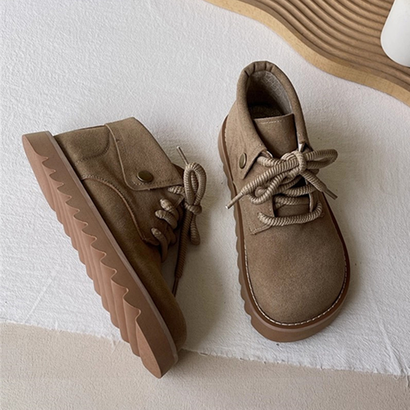 真皮系带厚底马丁英伦复古烟筒靴