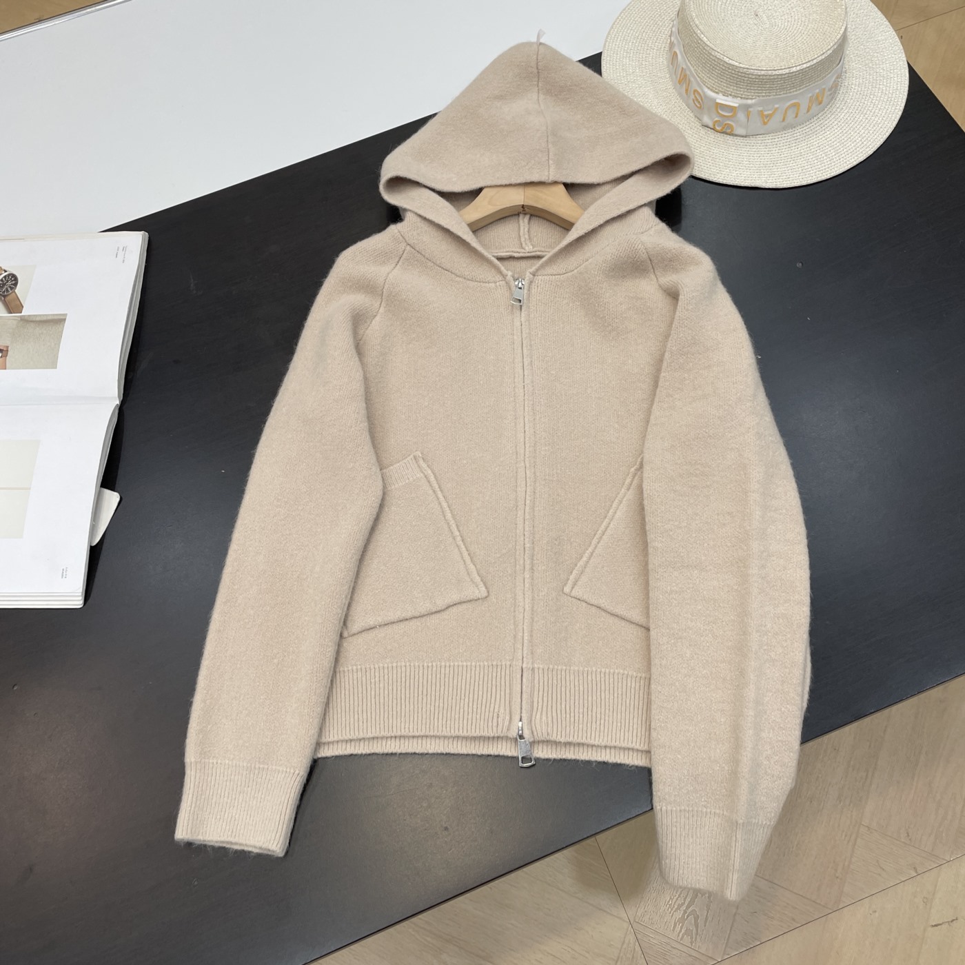 毛衣秋季纯色连帽领宽松长袖休闲百搭上衣新款女J#14