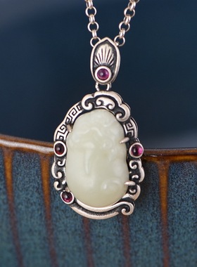 貔貅中国风吊坠民族风和田玉女款