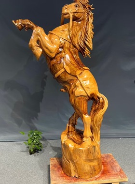 香樟木立马发财根雕摆件木雕工艺品马到成功会所公司办公室开业礼