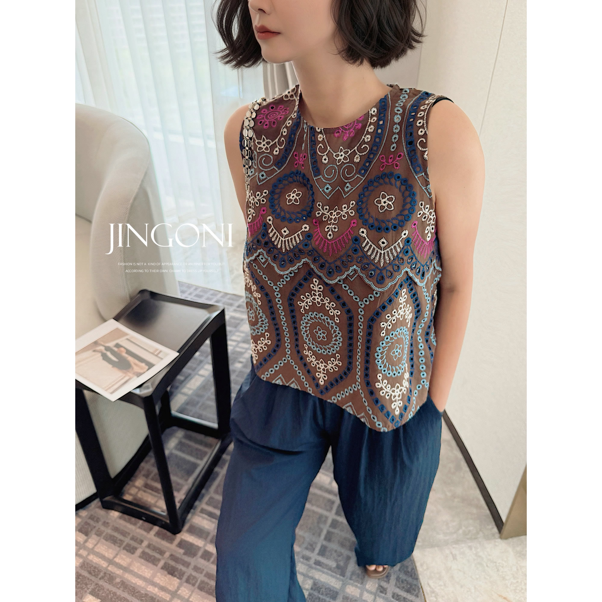 JINGONI花朵刺绣无袖衬衫女上衣背心夏季新款宽松复古显瘦短款潮图片