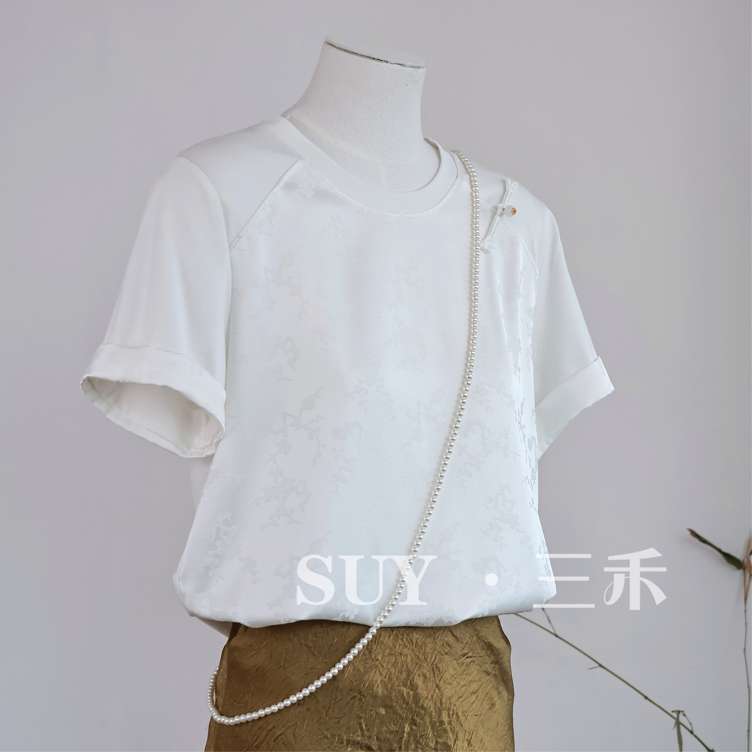 三禾新中式国风重工提花短袖衬衫2025年新款简约显瘦百搭上衣女夏