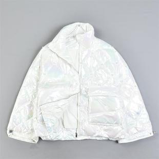 45高端新品 羽绒服女L81390珍珠白亮面钉珠90白鸭绒短外套 宽松短款