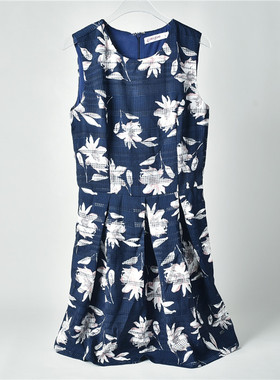 气质淑女连衣裙7.9L70086减龄印花收腰修身无袖A字裙夏季背心短裙