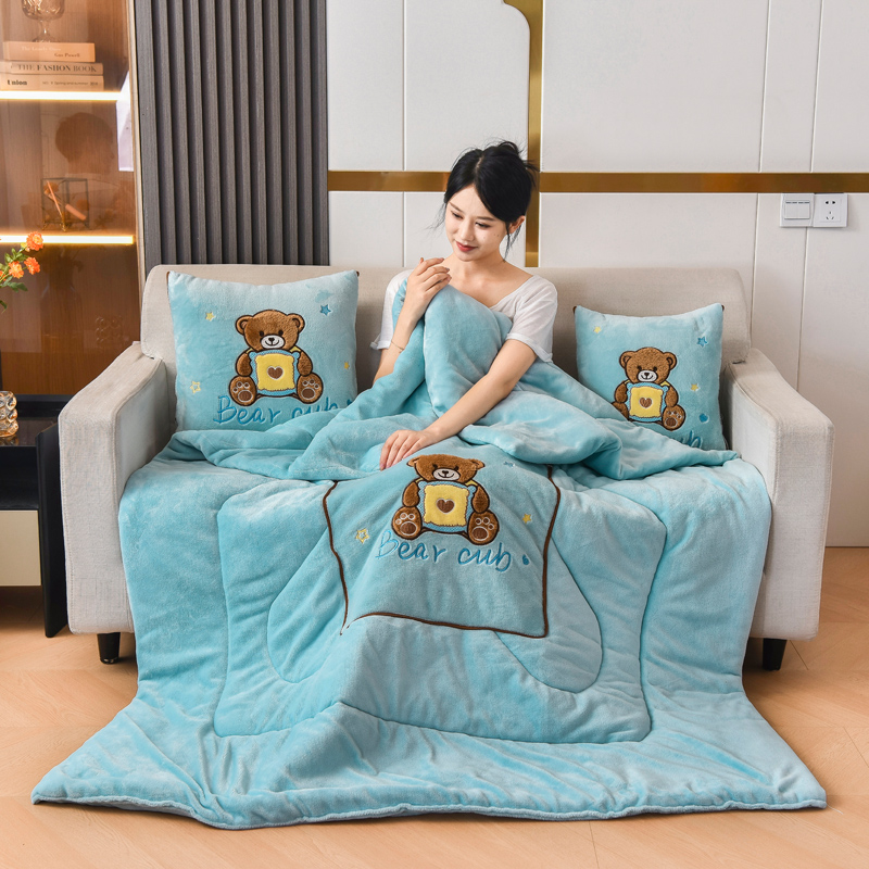 加厚双面牛奶绒冬季抱枕被子两用