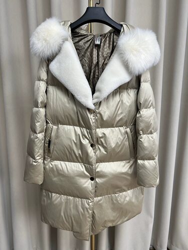 外贸出口工厂样衣女士新款90白鹅绒羽绒服狐狸毛领连帽中长款外套