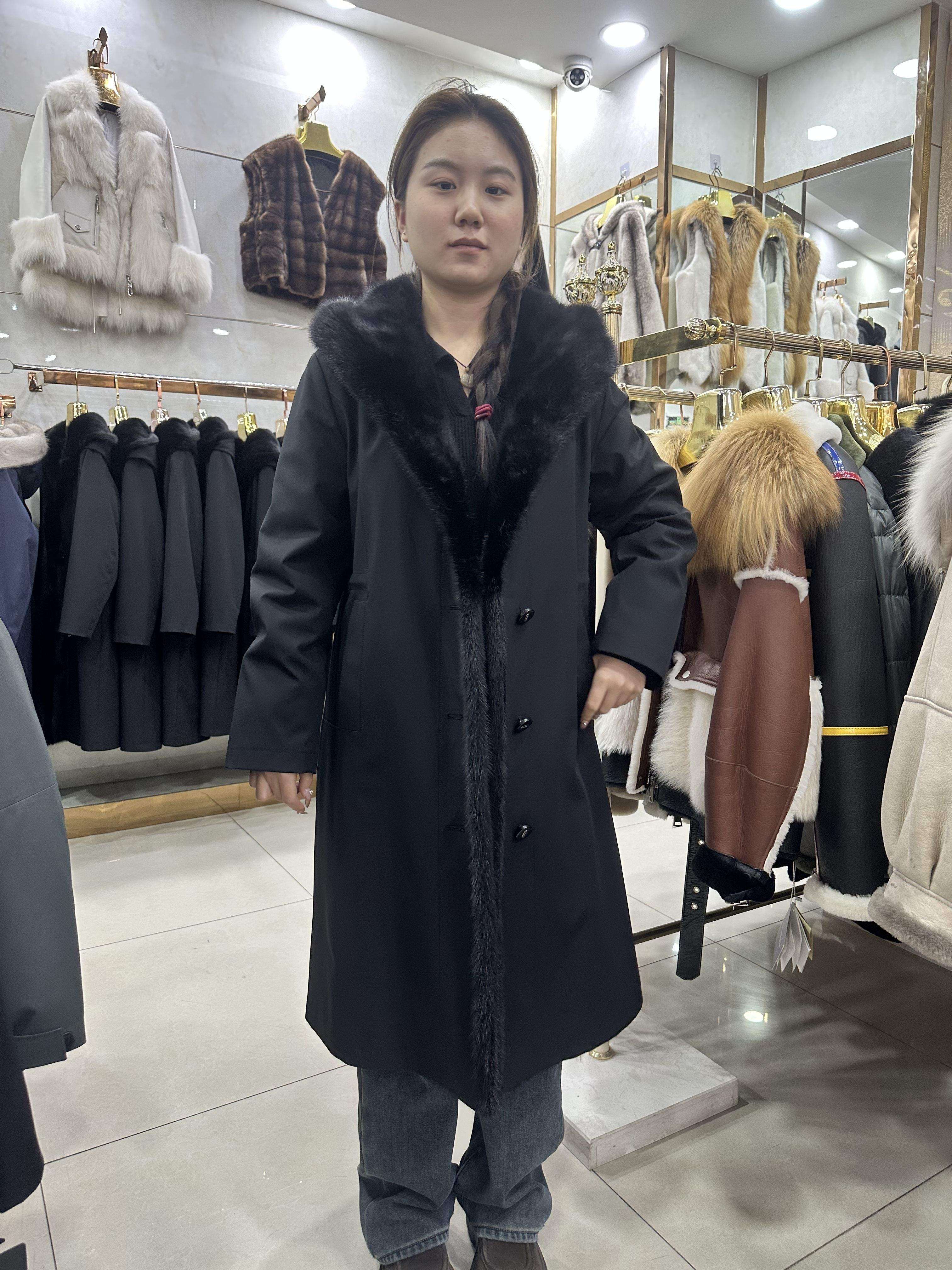 辛集皮革城专柜25新款高端进口水貂内胆派克服连帽长款黑色兔毛袖