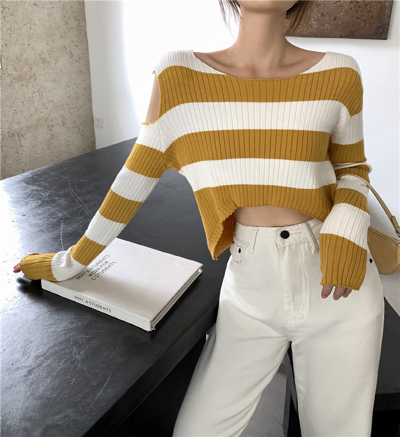 Real shot 2020 autumn new black and white striped knitted long sleeve bottoming shirt slim with holes