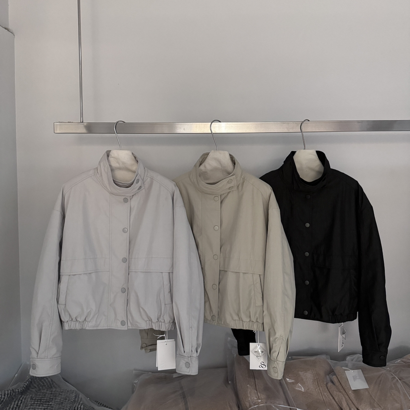 静茹冬上新简约立领休闲宽松短外套332075