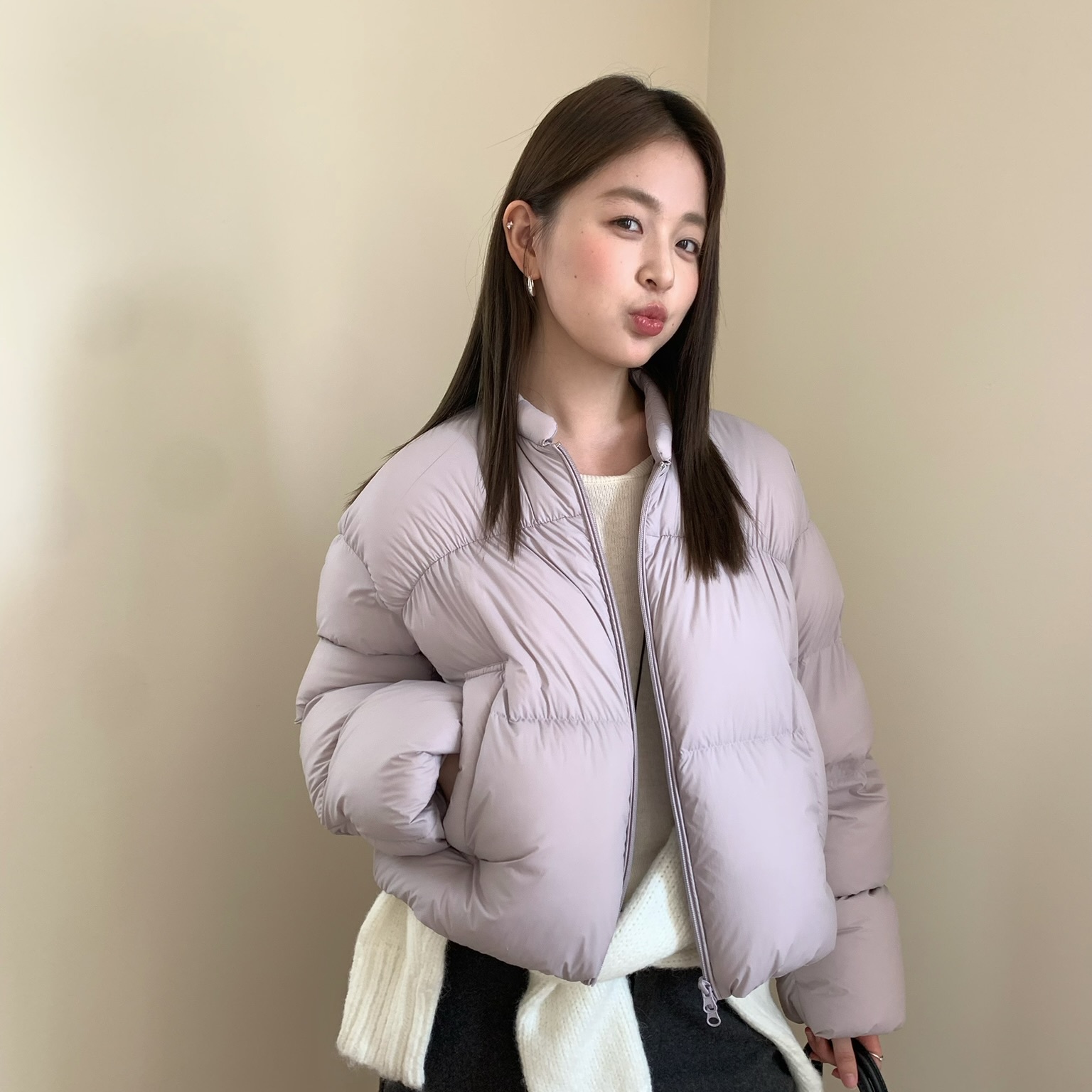 静茹新款女短款云感泡芙面包服三星超好保暖羽绒服外套ace62008