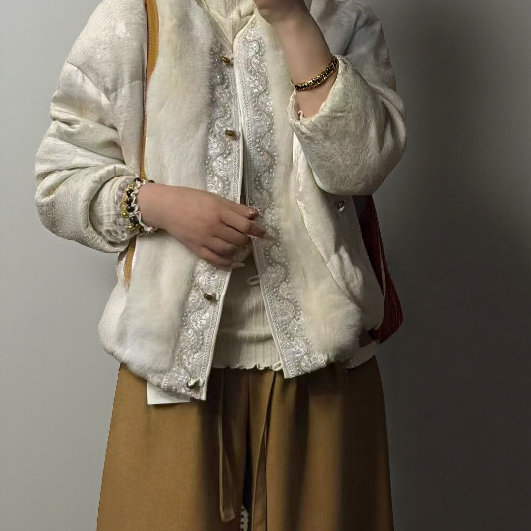 静茹羽绒服女2025冬季新款重工钉珠保暖羽绒服外套WW1963