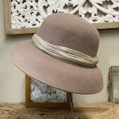 零点兰花秋冬专柜轻奢宽檐赫本风羊毛呢帽子女士优雅简约丝麻礼帽