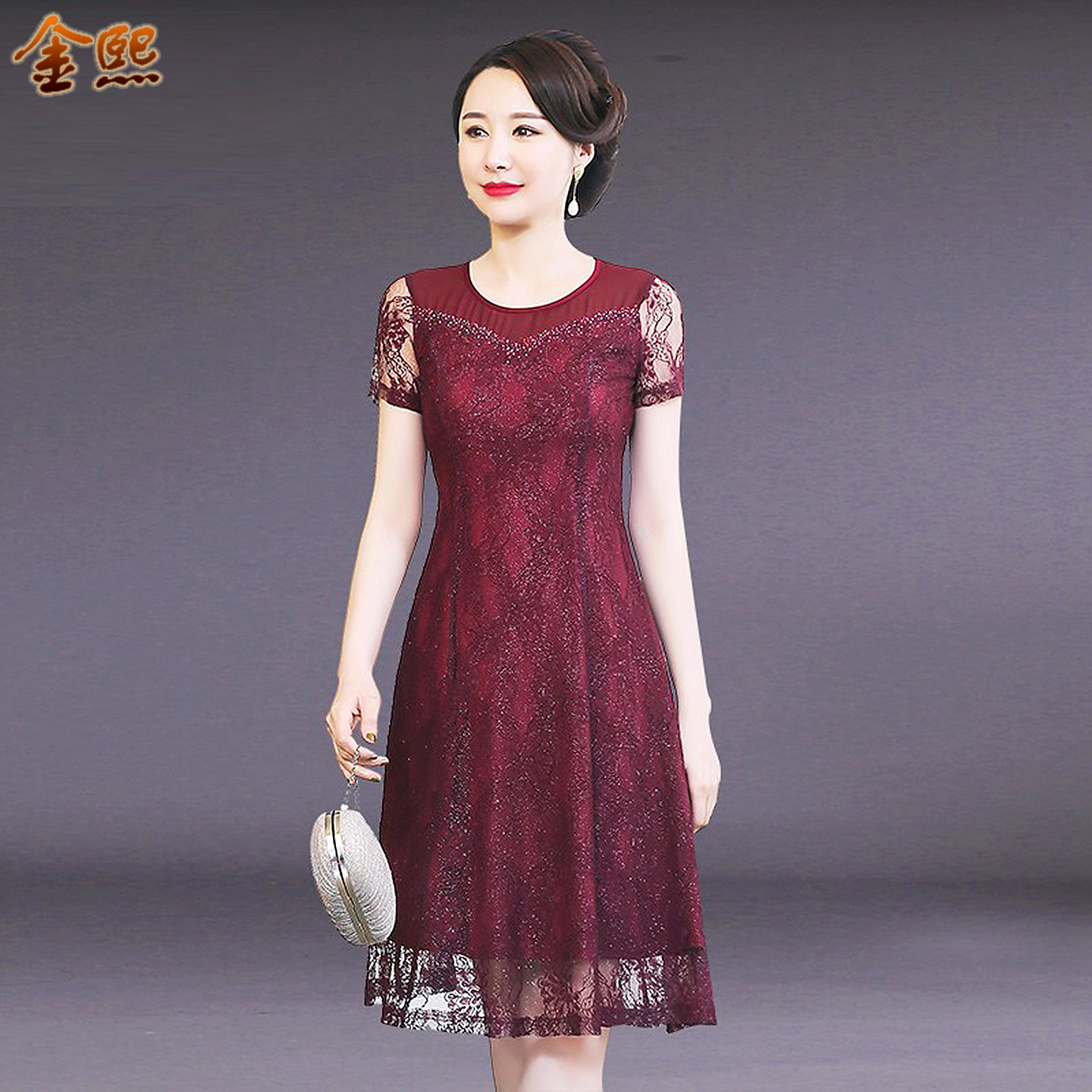 时尚中年女蕾丝连衣裙大码中长款