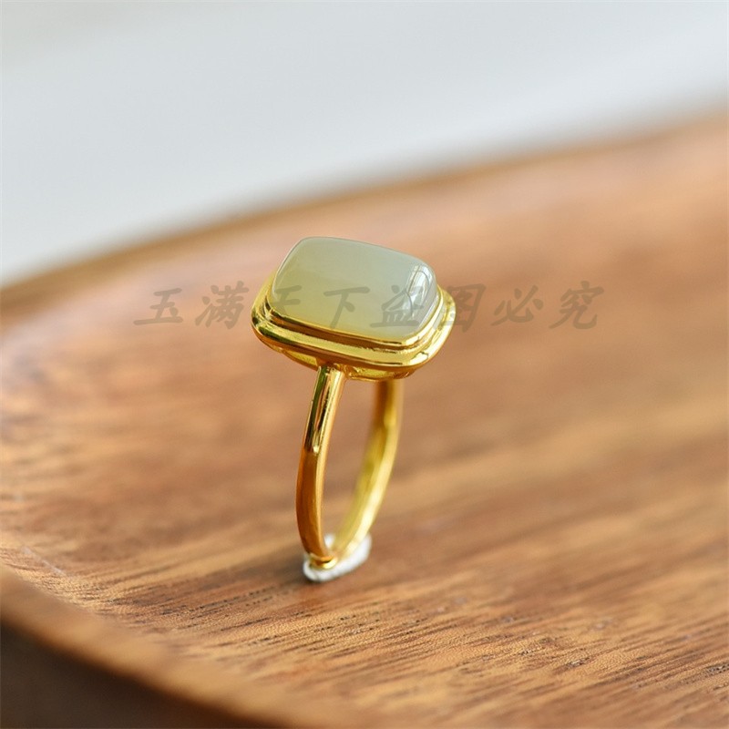 新疆天然和田玉白玉戒指