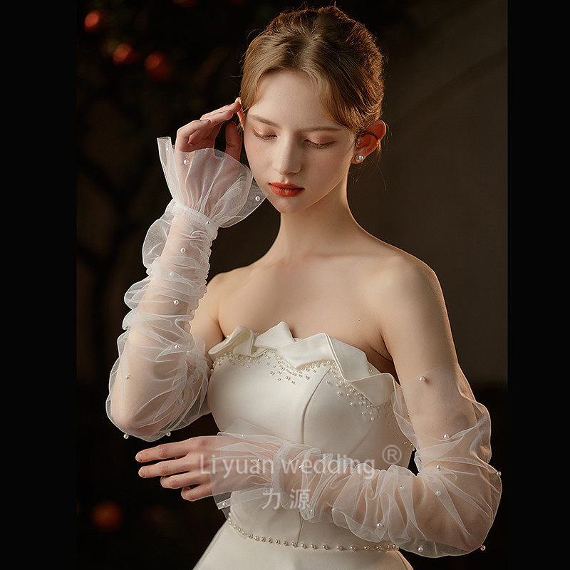 손가락 없는 소매와 긴 사진 장갑이 달린 핸드 비즈 투명 얇은 메쉬 신부 가운