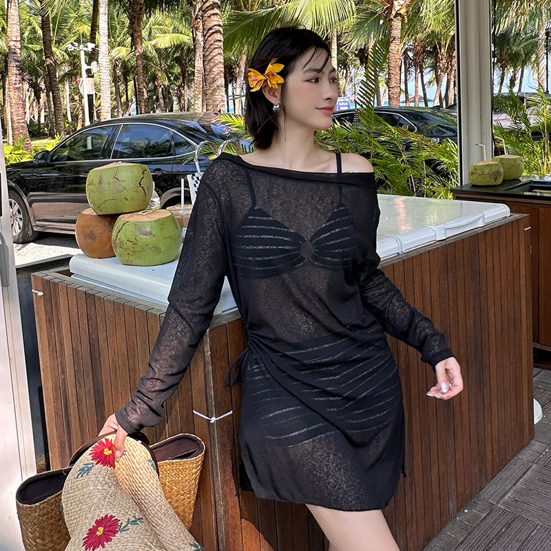 2025新款爆款长袖分体泳衣女高级感大码显瘦泡温泉海边度假游泳衣