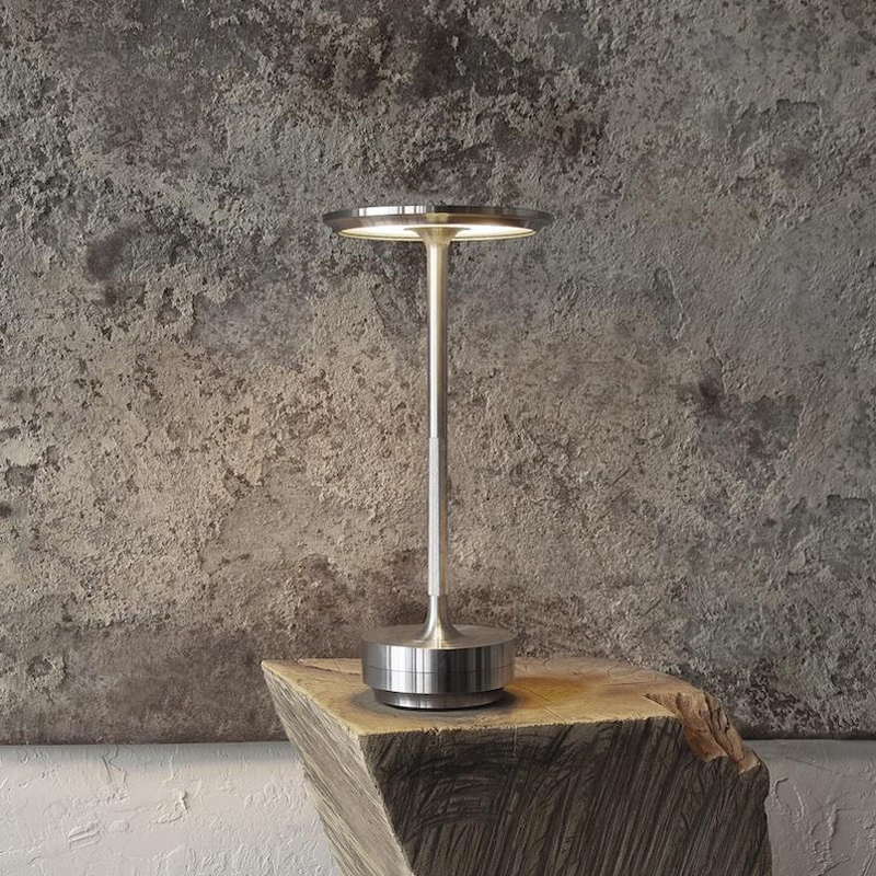 日本TURN充电床头台灯