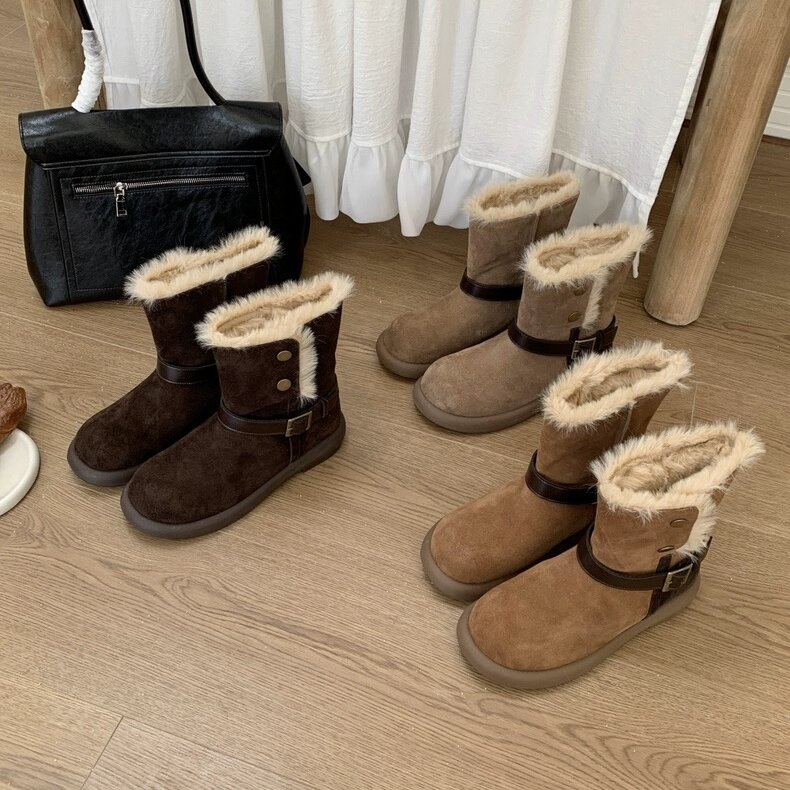 DAPAISHOW 高级感复古皮带扣毛绒绒雪地靴女2025冬季真皮勃肯短靴