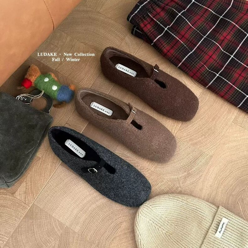 LUDAKE鹿大可 小众复古扣带毛呢乐福豆豆鞋女2025冬季保暖棉单鞋