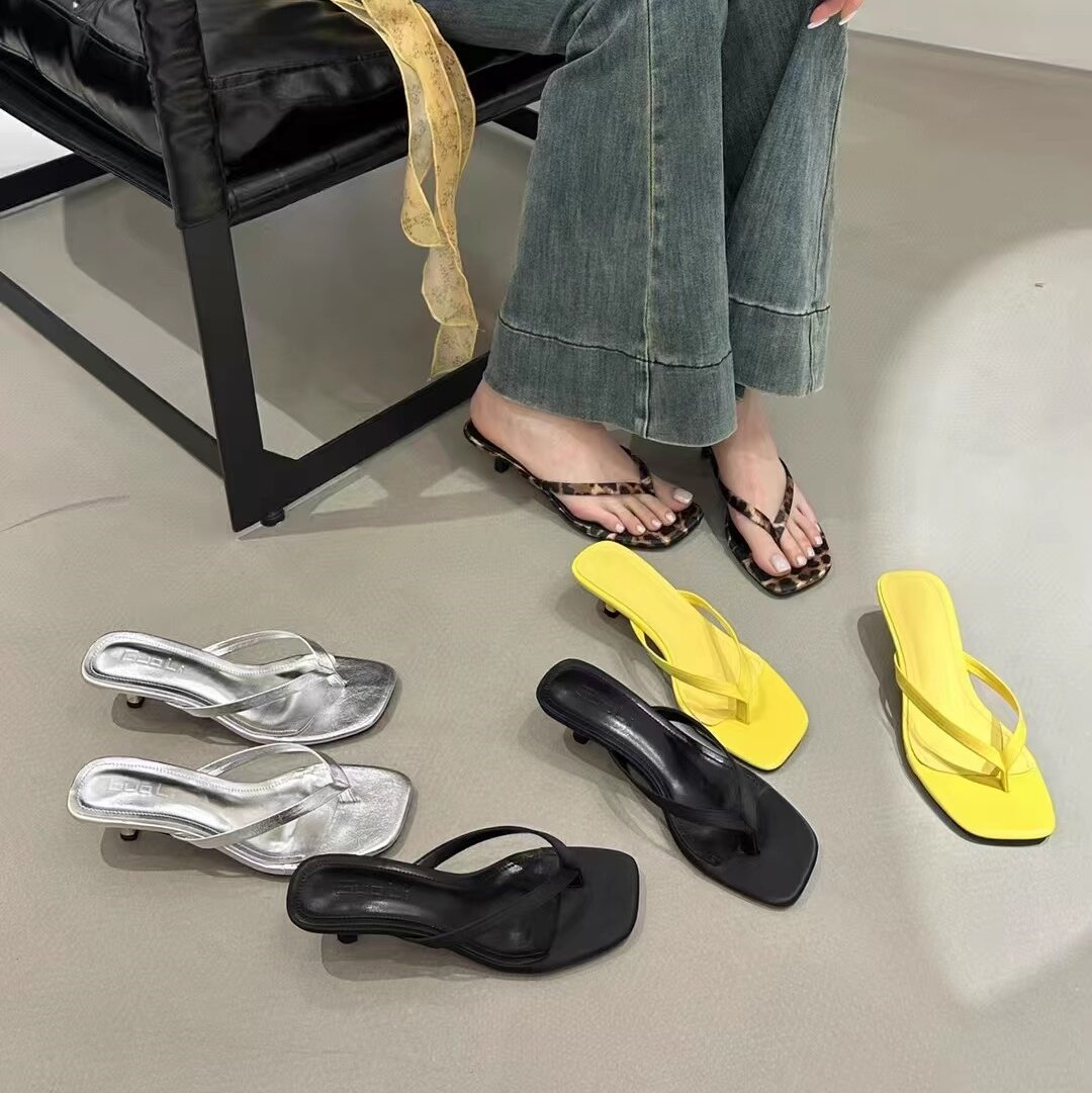 GUOLI夏季绝美气质黄色方头夹趾人字拖鞋女简约百搭银色细跟凉拖