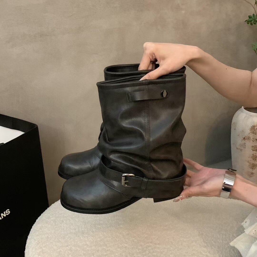 粗跟堆堆短靴炸街百搭马丁靴