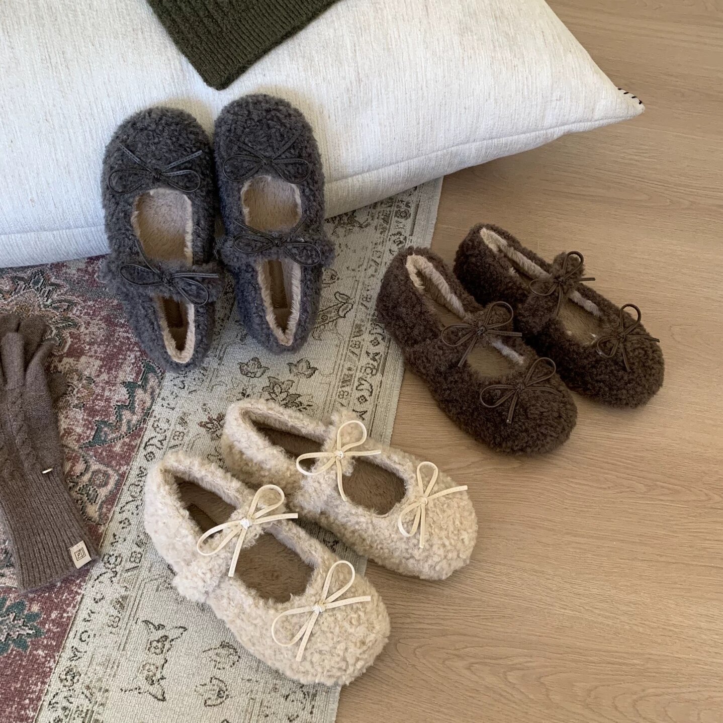 Vela甜美仙女风圆头蝴蝶结羊羔毛毛鞋女外穿冬季加绒保暖厚底棉鞋