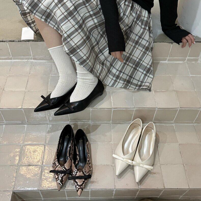 DASU平底黑色尖头单鞋蝴蝶结女鞋子2026新款春季法式浅口通勤鞋女