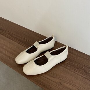 "白日幻想家"韩系设计感百搭通勤奶奶单鞋 子 平底小皮鞋