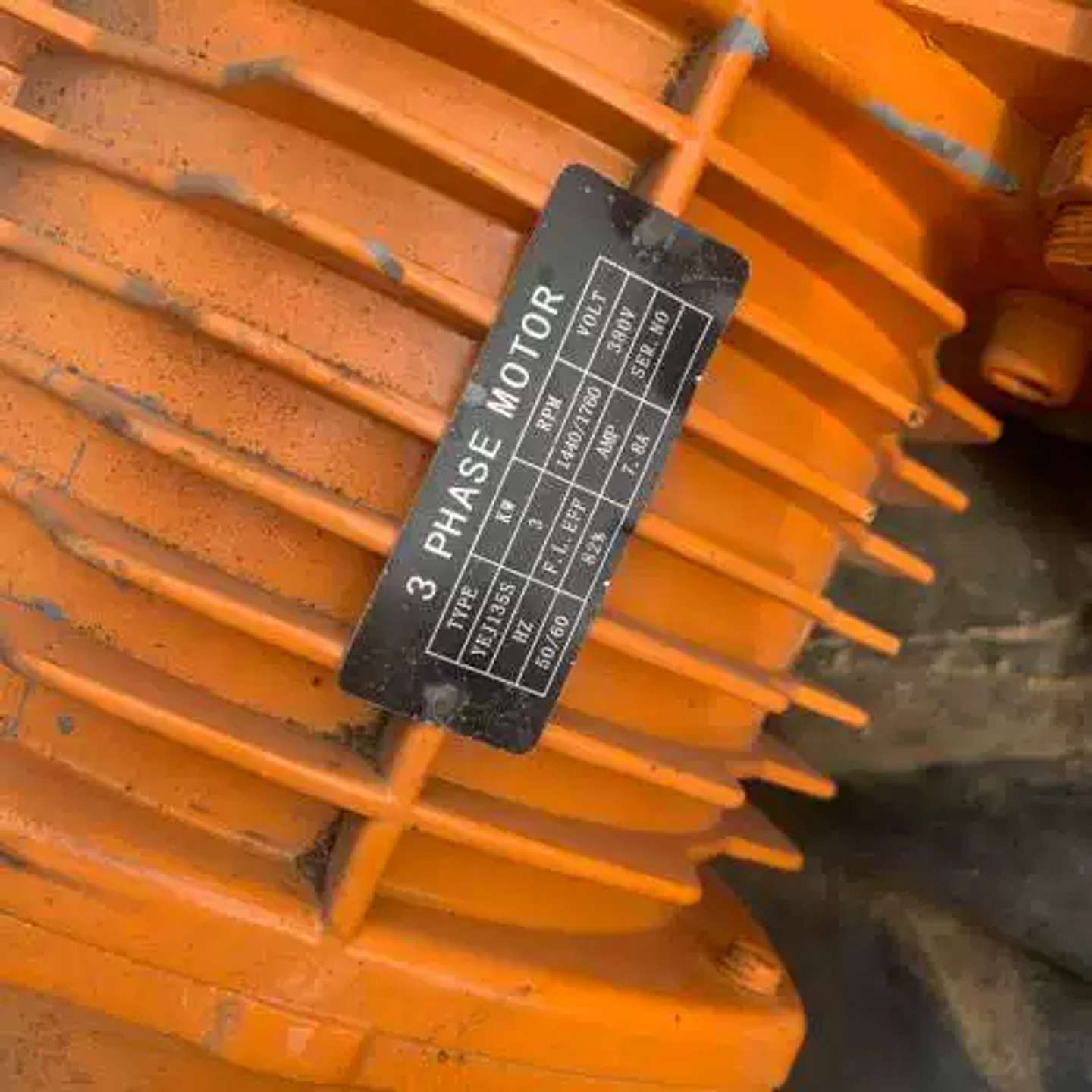 议价KITC电动吊车3T，5米，工厂关停，成色如图实拍，就一