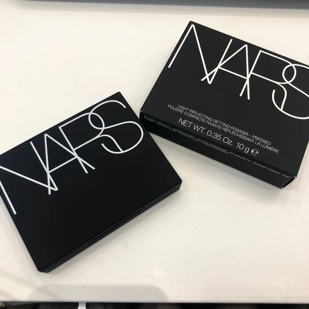 韩国免税店 NARS纳斯裸光透明色蜜粉饼定妆粉饼 持久控油提亮10g