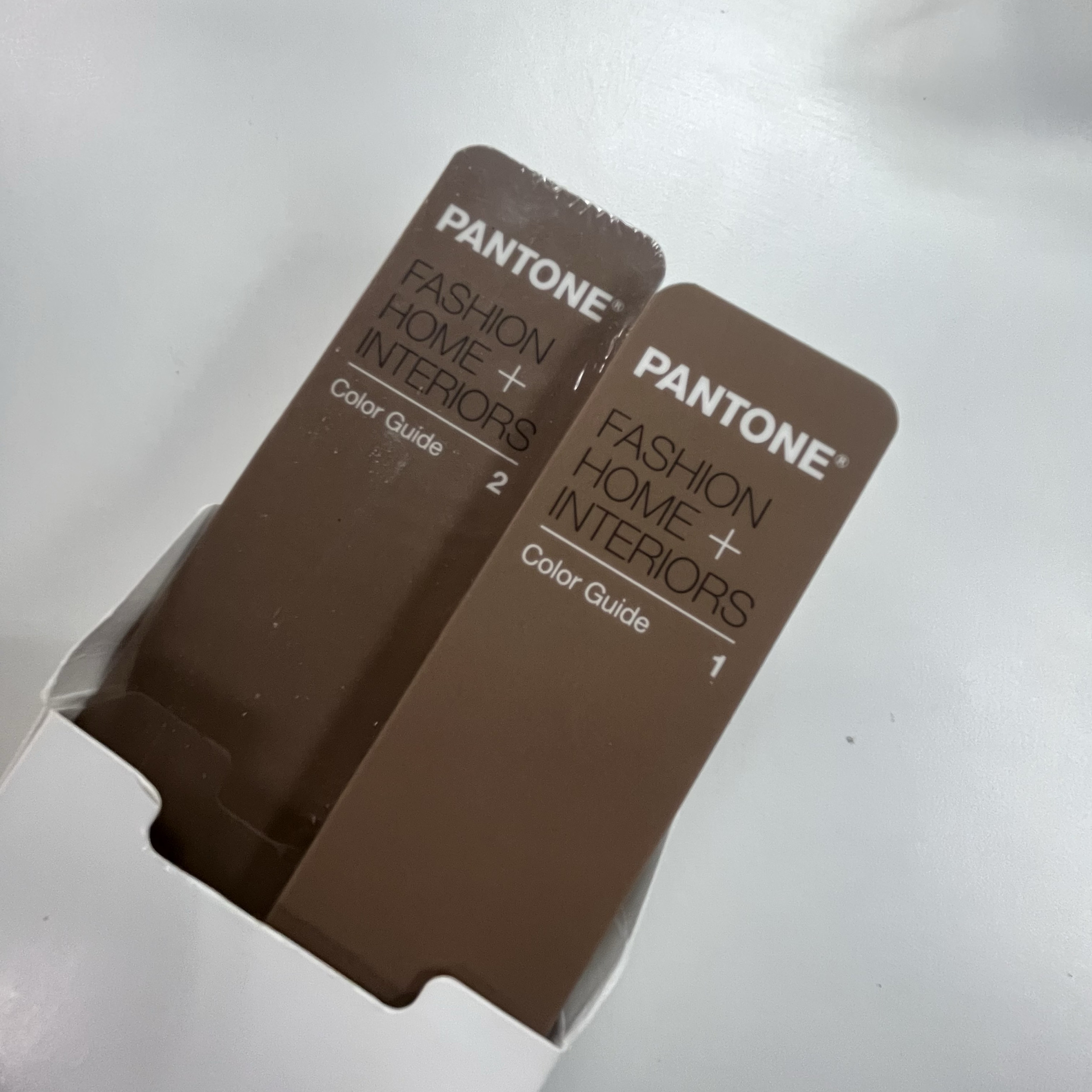 限量版2019版TPG色卡2310色Pantone国际标准纺织服装色卡FHIP110n