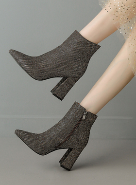 秋冬尖头粗跟高跟短靴女短筒侧拉链棕色银灰色靴子大码小码鞋 AMY