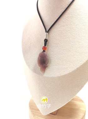 天然玛瑙雕刻鱼形吊坠项链民族风休闲挂件